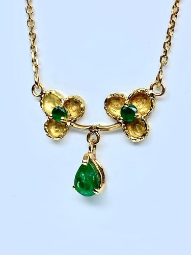 Collier Collier pendentif en or jaune 18 carats et émeraudes 58 Facettes AB675