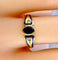 Bague 53 Bague jonc en or jaune 18 carats avec saphir, diamants et émail 58 Facettes AB676
