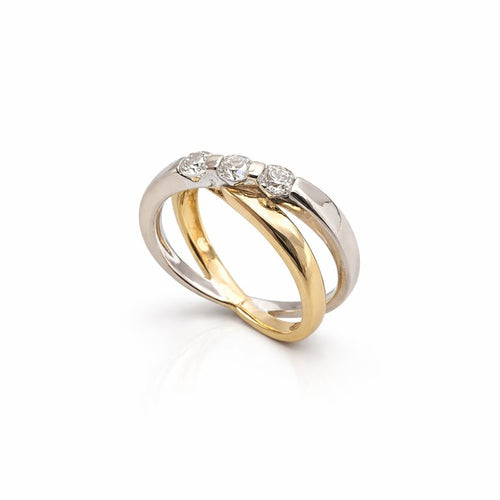 Bague 54 Bague bicolore en or 18 carats et diamants 58 Facettes Bague bicolore en or et diamants