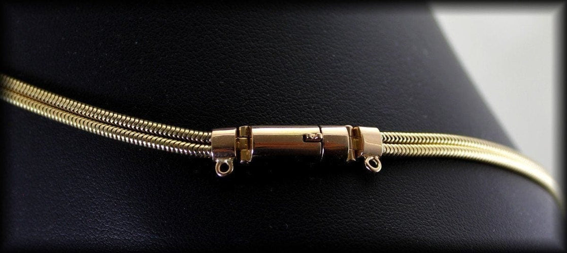 Collier Collier années 40/50 en or jaune et blanc 18 ct et diamants 58 Facettes