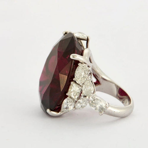 Bague 53.5 Bague cocktail en or blanc 18K rubellite 69 ct et diamants 58 Facettes