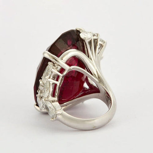 Bague 53.5 Bague cocktail en or blanc 18K rubellite 69 ct et diamants 58 Facettes