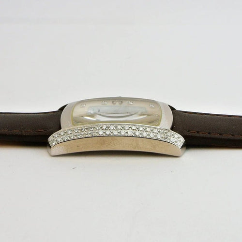 Montre Baume & Mercier Hampton Milleis - Montre en or blanc 18 carats sertie de diamants 58 Facettes