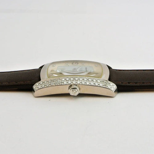 Montre Baume & Mercier Hampton Milleis - Montre en or blanc 18 carats sertie de diamants 58 Facettes