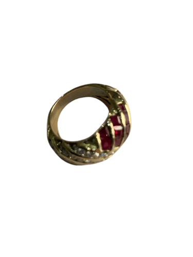 Bague 57 Bague en or jaune 750 avec rubis et diamants 58 Facettes