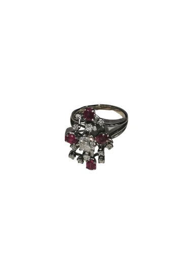 Bague 56 Bague rubis et diamants des années 70 en or blanc 750 58 Facettes