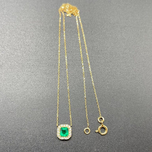 Pendentif Pendentif en or jaune 18 kt avec émeraude de Colombie et diamants 58 Facettes
