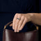 Bague 59 Bague design carrée en or jaune 18k et saphirs bleus 58 Facettes