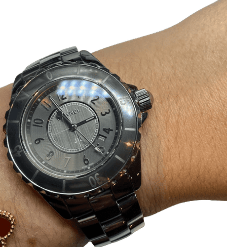 Montre Chanel J12 - Montre en céramique chromatique et titane 33 mm 58 Facettes