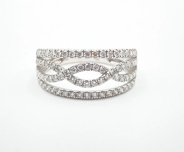 Bague 55 Bague bandeau en or gris et diamants 58 Facettes