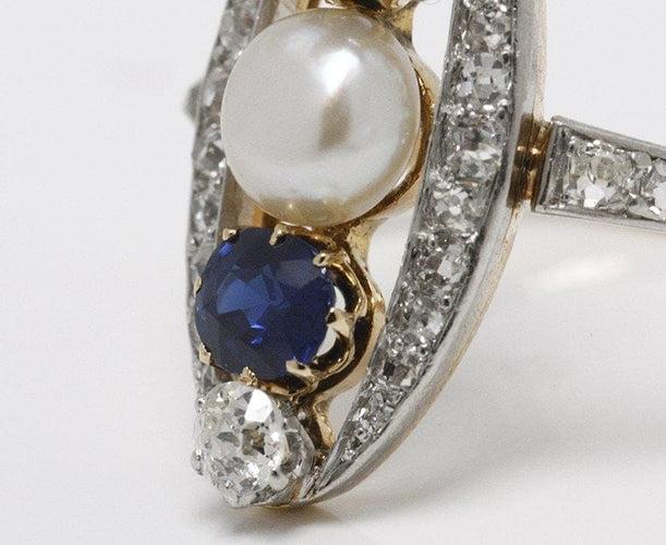 Bague 55 Bague marquise Belle Époque en or et platine, diamants, saphirs et perle fine 58 Facettes