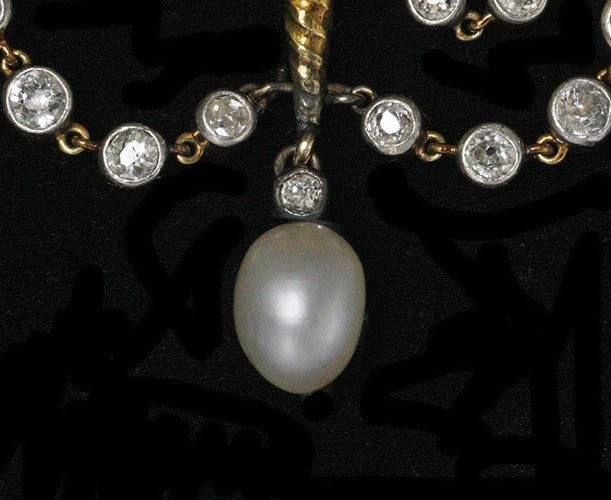 Broche Salt et Schlosberg - Broche Néo-Renaissance en or avec émeraude, diamants et perle 58 Facettes