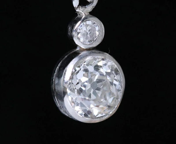 Boucles d'oreilles Art Déco - Boucles d’oreilles pendantes en platine, diamants et perles fines 58 Facettes