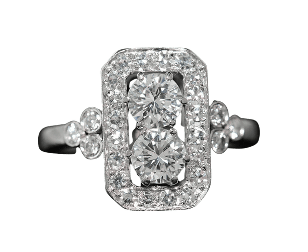 Bague 53 Bague Art déco en platine et diamants, vers 1920 58 Facettes