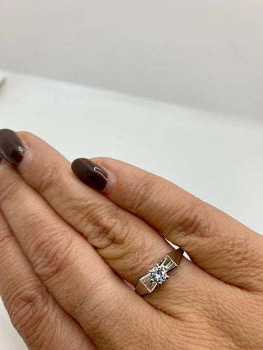Bague 53 Bague solitaire vintage en or blanc 18 carats et diamant 0,18 ct 58 Facettes