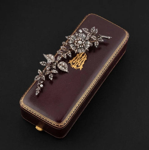 Broche Broche trembleuse - Or jaune et argent, diamants, vers 1870 58 Facettes 4409