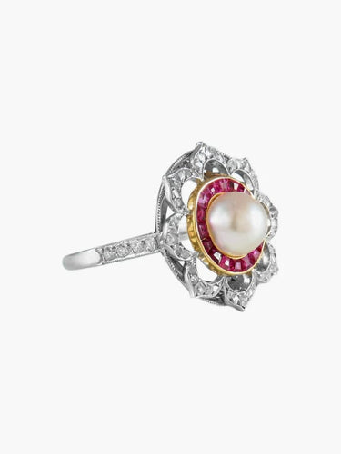 Bague 56 Bague Belle Époque en platine avec perle, rubis et diamants 58 Facettes 1383