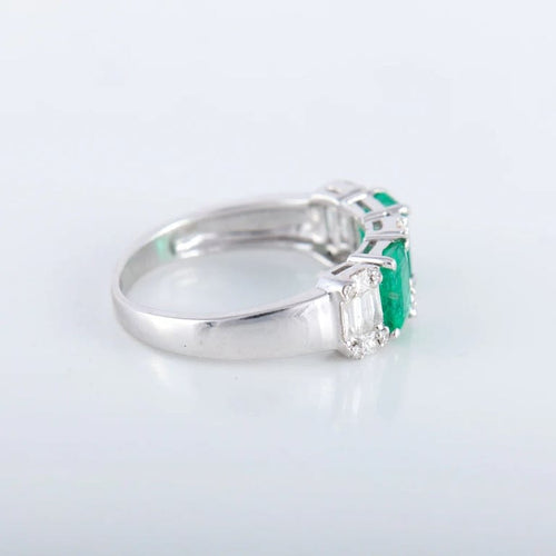 Bague 54 Bague jonc en or blanc 750 avec émeraudes et diamants 58 Facettes
