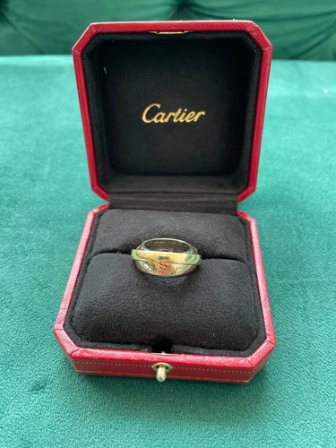 Bague 53 Cartier Trinity Tourbillon - Bague en or blanc, jaune et rose 18 carats 58 Facettes
