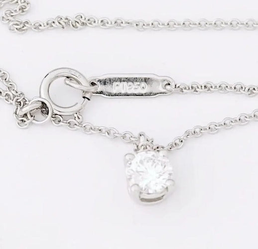 Collier Tiffany & Co. - Collier solitaire en platine serti d’un diamant 0,28 ct 58 Facettes