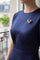 Broche Broche coq en or jaune et blanc 18 carats, diamants, rubis et saphirs 58 Facettes