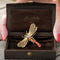 Broche Marchak Libellule - Broche en or jaune 18 carats, corail et corindons 58 Facettes