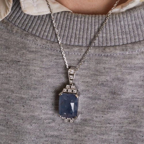 Pendentif Pendentif Art déco en or blanc 18K, saphir de Ceylan et diamants 58 Facettes