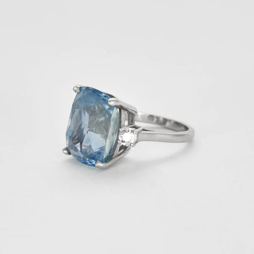 Bague 55 Bague saphir de Ceylan 25 ct en or blanc 58 Facettes