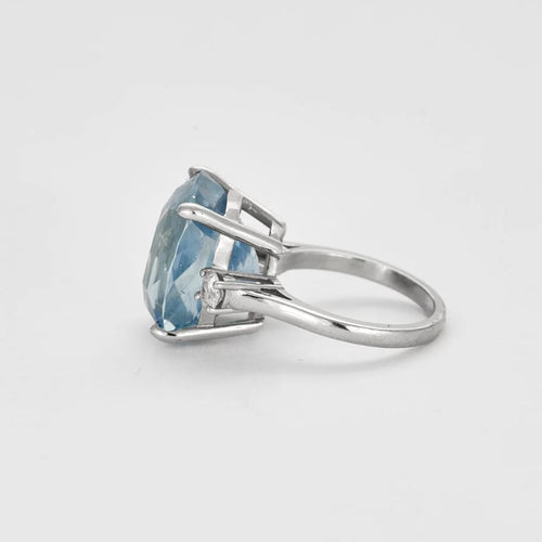 Bague 55 Bague saphir de Ceylan 25 ct en or blanc 58 Facettes