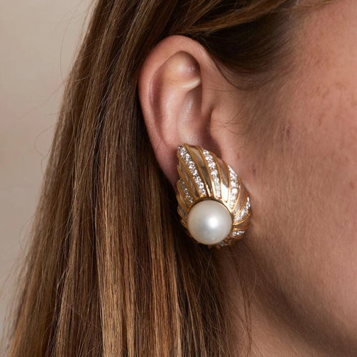 Boucles d'oreilles Repossi - Boucles d’oreilles clips en or jaune et blanc avec diamants et perle 58 Facettes