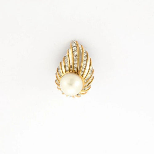 Boucles d'oreilles Repossi - Boucles d’oreilles clips en or jaune et blanc avec diamants et perle 58 Facettes