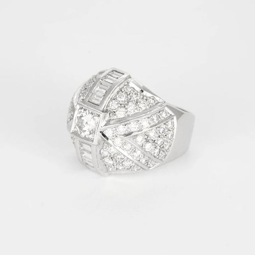 Bague 55 Bague dôme pavée de diamants en or blanc 18K 58 Facettes