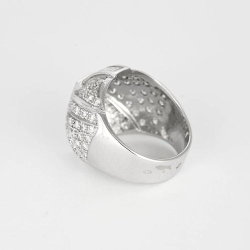 Bague 55 Bague dôme pavée de diamants en or blanc 18K 58 Facettes