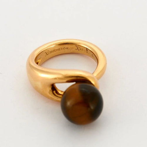 Bague 45 Boucheron - Parure bague et boucles d’oreilles en or jaune 18K et œil de tigre 58 Facettes