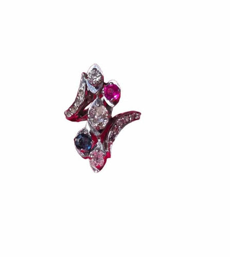 Bague 54 Bague marquise trilogie en or gris 18k avec diamants, saphir et rubis 58 Facettes