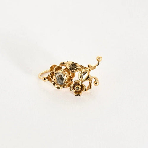 Boucles d'oreilles Boucles d’oreilles provençales - Motif floral en or jaune 18K et diamants 58 Facettes LF24