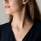 Boucles d'oreilles Boucles d’oreilles en or blanc en forme de trèfle et diamants 58 Facettes F59