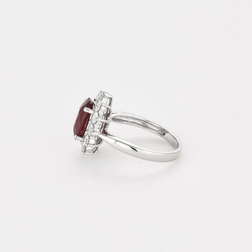 Bague 53 Bague marguerite en or blanc 18 carats avec rubis et diamants 58 Facettes