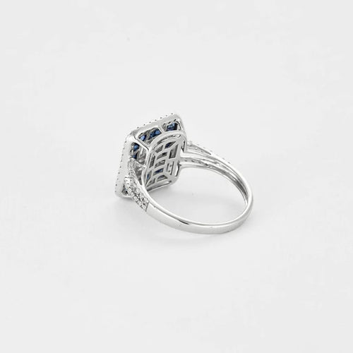 Bague 54 Bague en or blanc 18 carats avec saphirs et diamants 58 Facettes