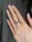 Bague 52 Bague émeraude cabochon et diamants en or jaune et or blanc 750 58 Facettes