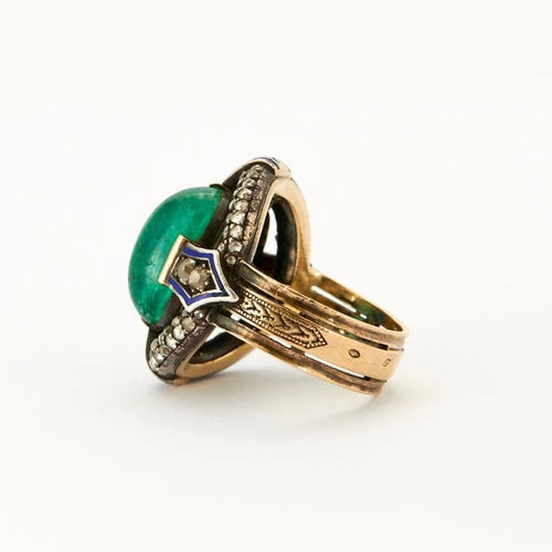 Bague 53 Bague en or jaune 18 K et argent avec saphir, émeraude et diamants 58 Facettes