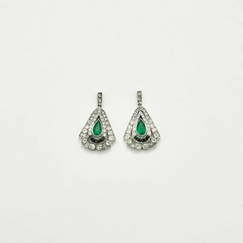 Boucles d'oreilles Art déco - Boucles d’oreilles en platine, émeraudes, diamants et onyx 58 Facettes