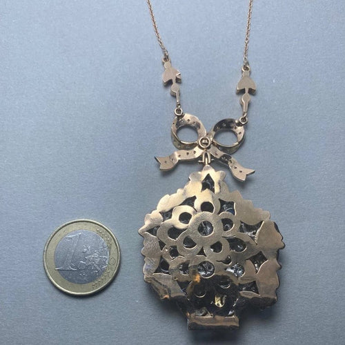 Collier Collier en or jaune 14 kt et argent avec diamants 58 Facettes