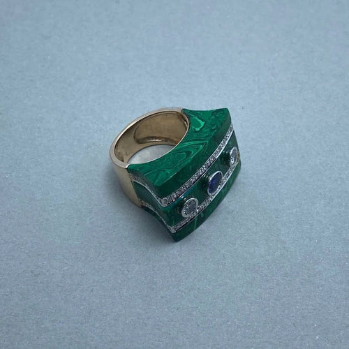 Bague 56 Bague en or blanc 14 kt avec saphir et diamants 58 Facettes