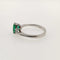 Bague 53.5 Bague en or blanc 18 carats avec émeraude poire et diamants 58 Facettes