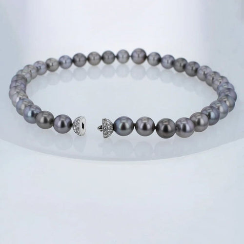 Collier Collier en chute de perles de Tahiti en or gris 18k et diamants 58 Facettes 001.41425