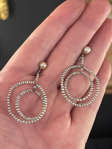Boucles d'oreilles Boucles d’oreilles - Disques de perles fines en or gris 58 Facettes 896941