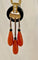 Boucles d'oreilles Boucles d’oreilles pendantes en or jaune 18 carats, onyx, corail et perles fines 58 Facettes 862568