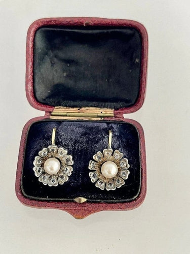 Boucles d'oreilles Boucles d'oreilles Églantine - Fleur en or 18 carats, argent, perles et diamants 58 Facettes 988896