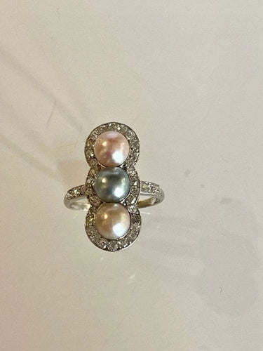 Bague 56 Bague trilogie en platine avec perles et diamants 58 Facettes 1046905